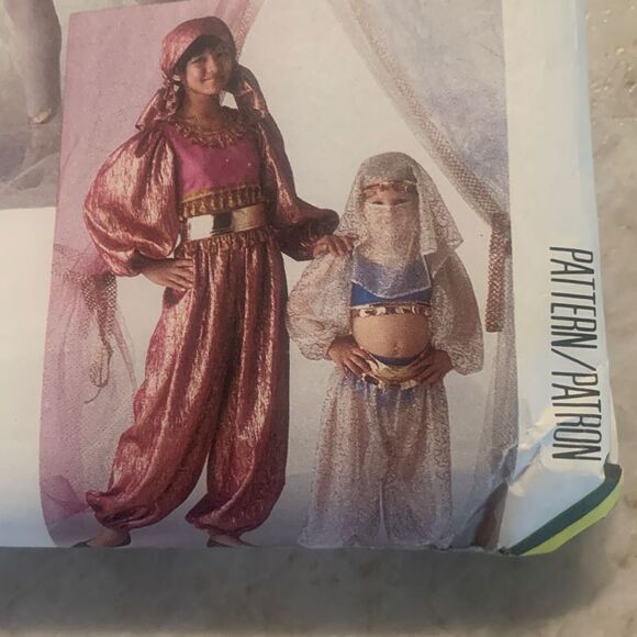 Child’s costume Pattern   - Picture 2 of 4